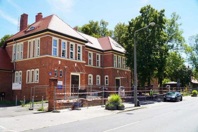 Wokół rybnickiego Juliusza pojawi się więcej zieleni i nowe alejki